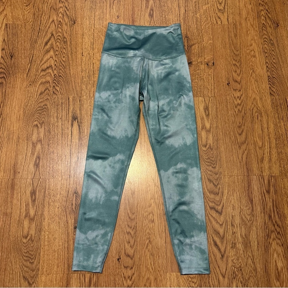 Beyond Yoga Green Tie Dye Leggings Size Small - Picture 2 of 9